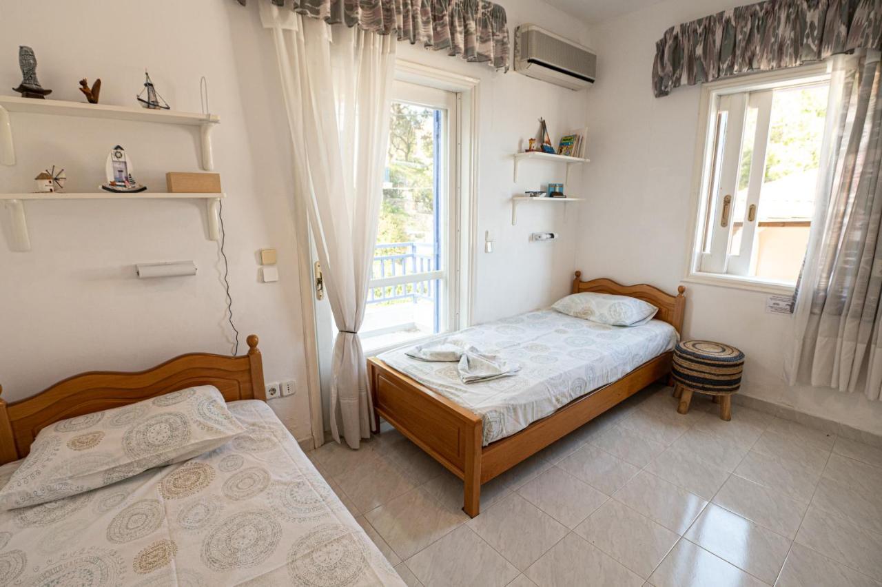 Willa Rigos House At Askeli Beach, Poros Island Poros Town Zewnętrze zdjęcie